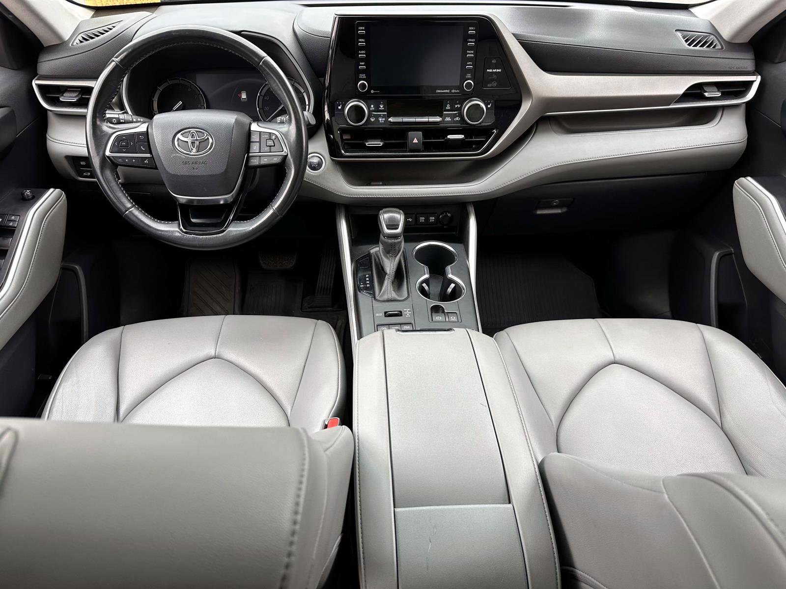 Certified 2020 Toyota Highlander XLE AWD/4WD image 18