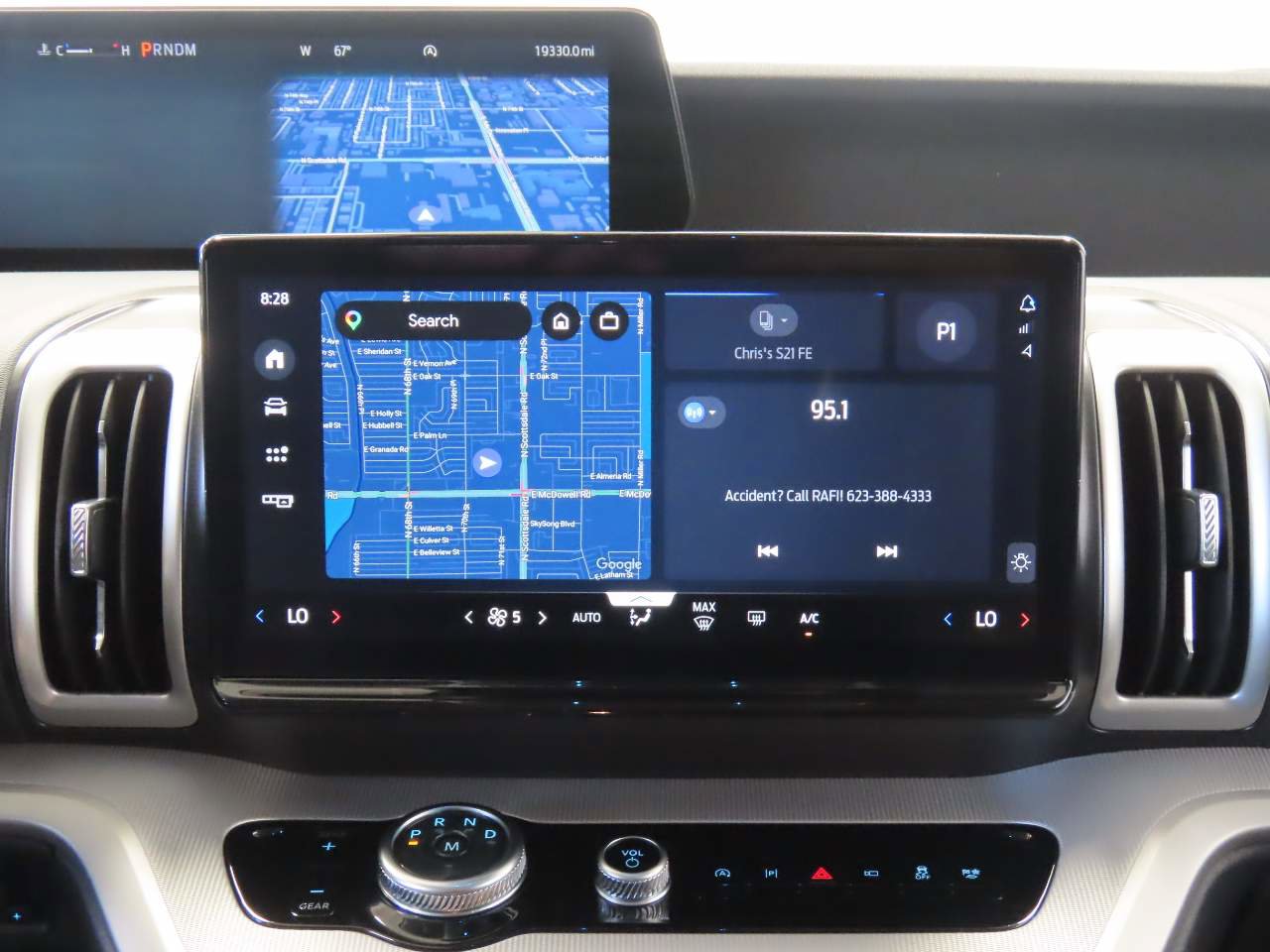 Used 2025 Ford Expedition Active RWD image 11