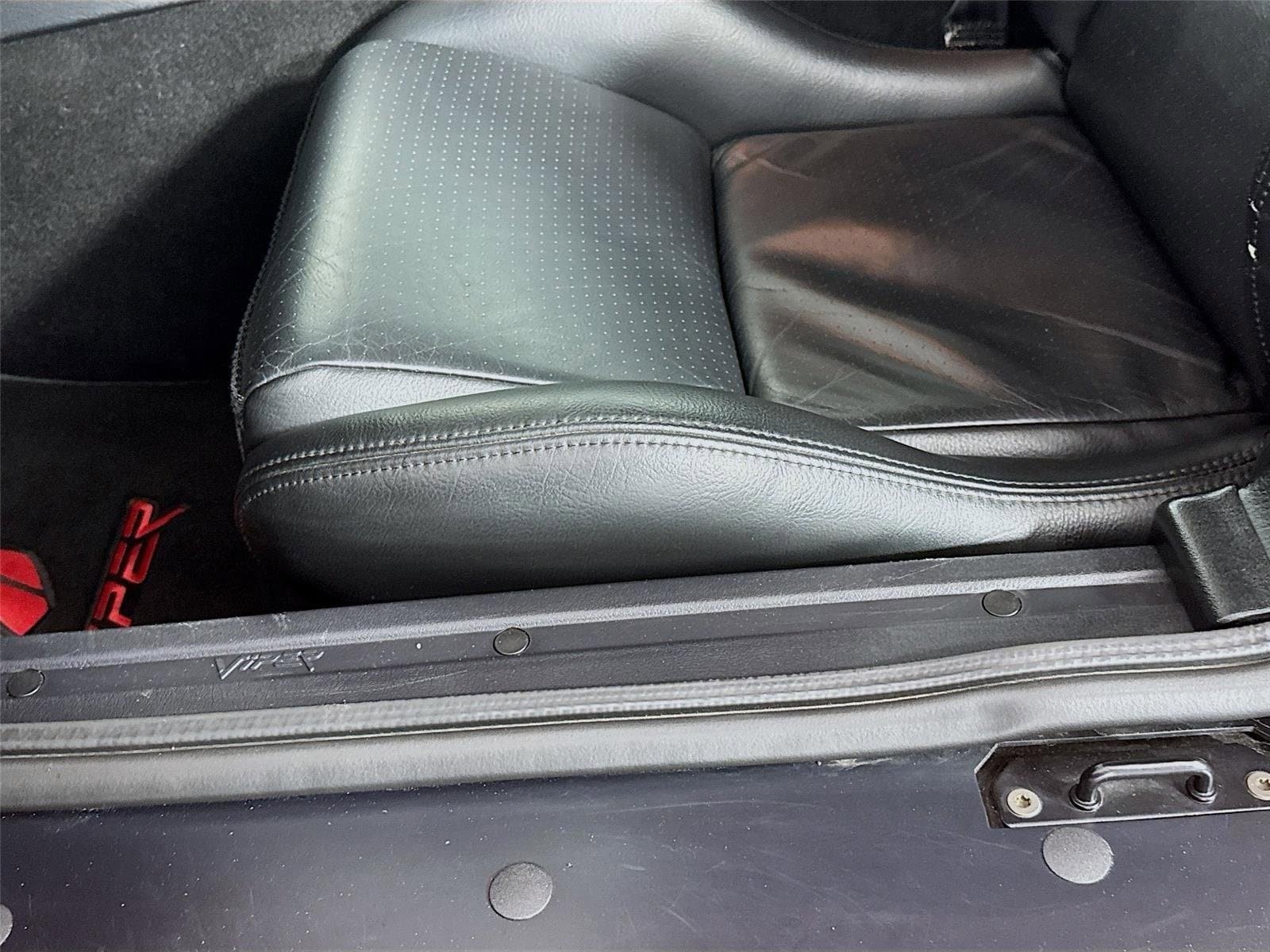 Used 2001 Dodge Viper GTS RWD image 18