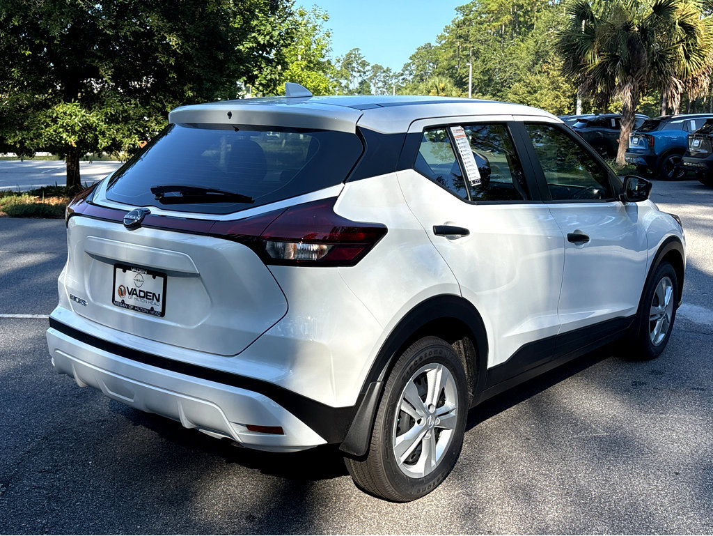 New 2025 Nissan Kicks Play S image 25