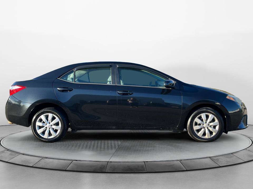 Used 2015 Toyota Corolla LE FWD image 8