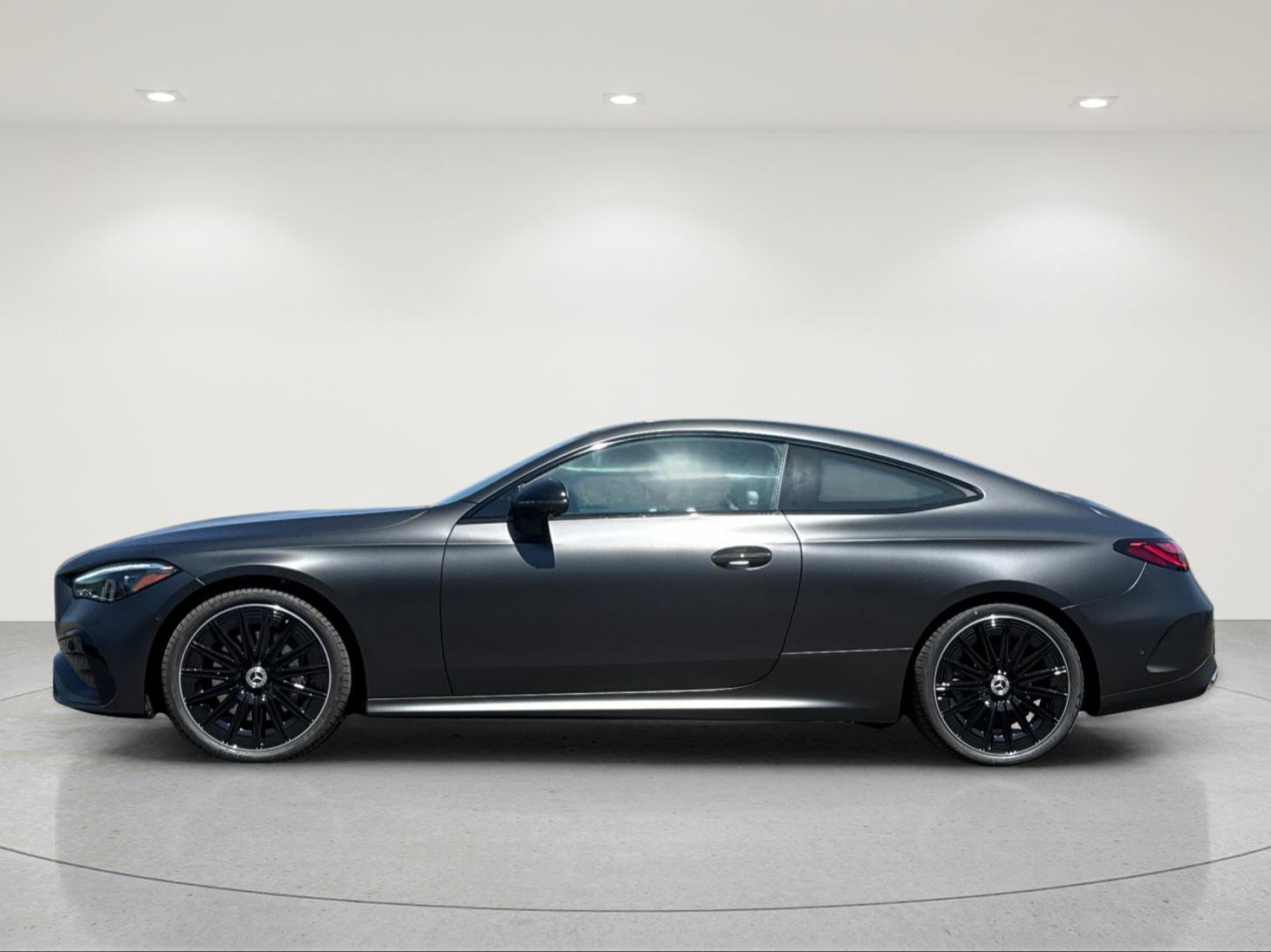 New 2027 Mercedes-Benz CLE 300 4MATIC Coupe image 2