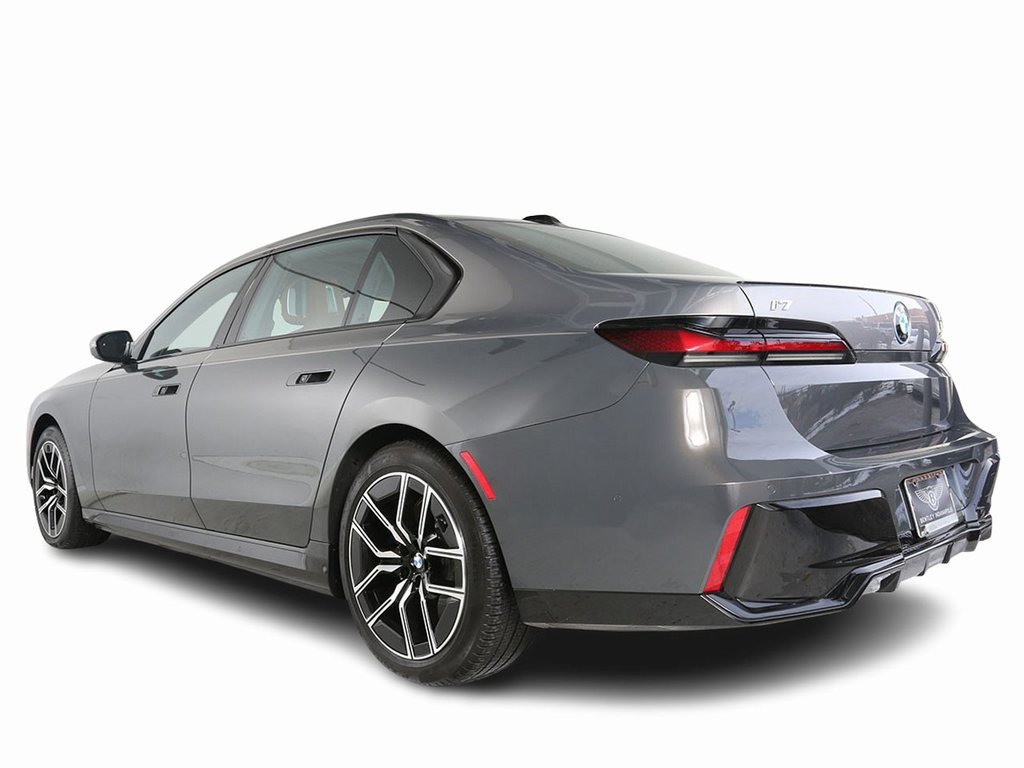 Used 2024 BMW i7 xDrive60 w/ Executive Package image 7