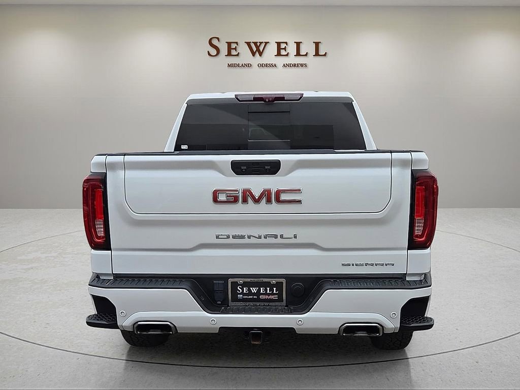 Used 2023 GMC Sierra 1500 Denali w/ Technology Package AWD/4WD image 4