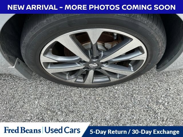 Used 2016 Nissan Altima 2.5 SR FWD image 2