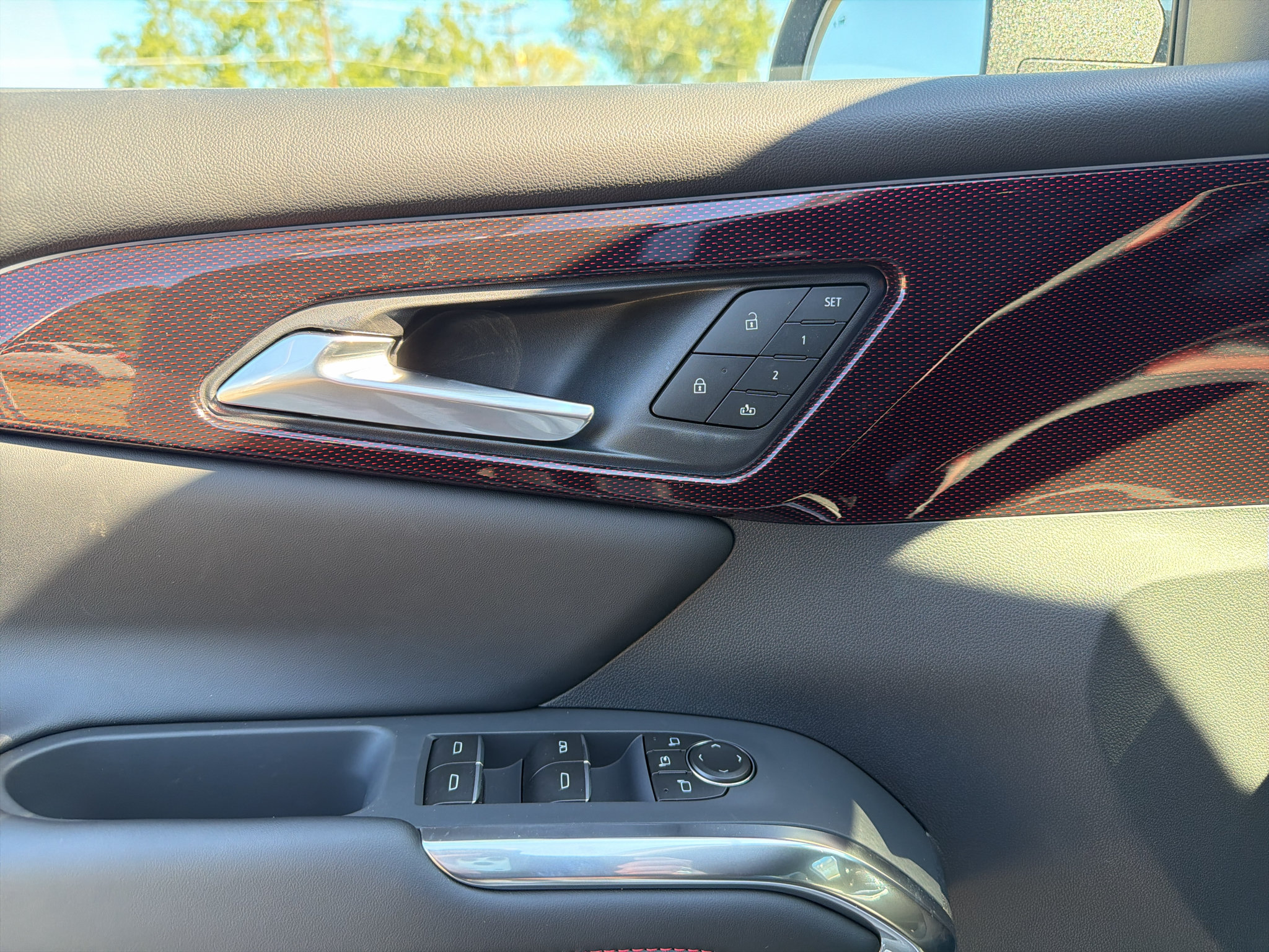 New 2027 Chevrolet Traverse RS w/ LPO, Floor Liner Package FWD image 27