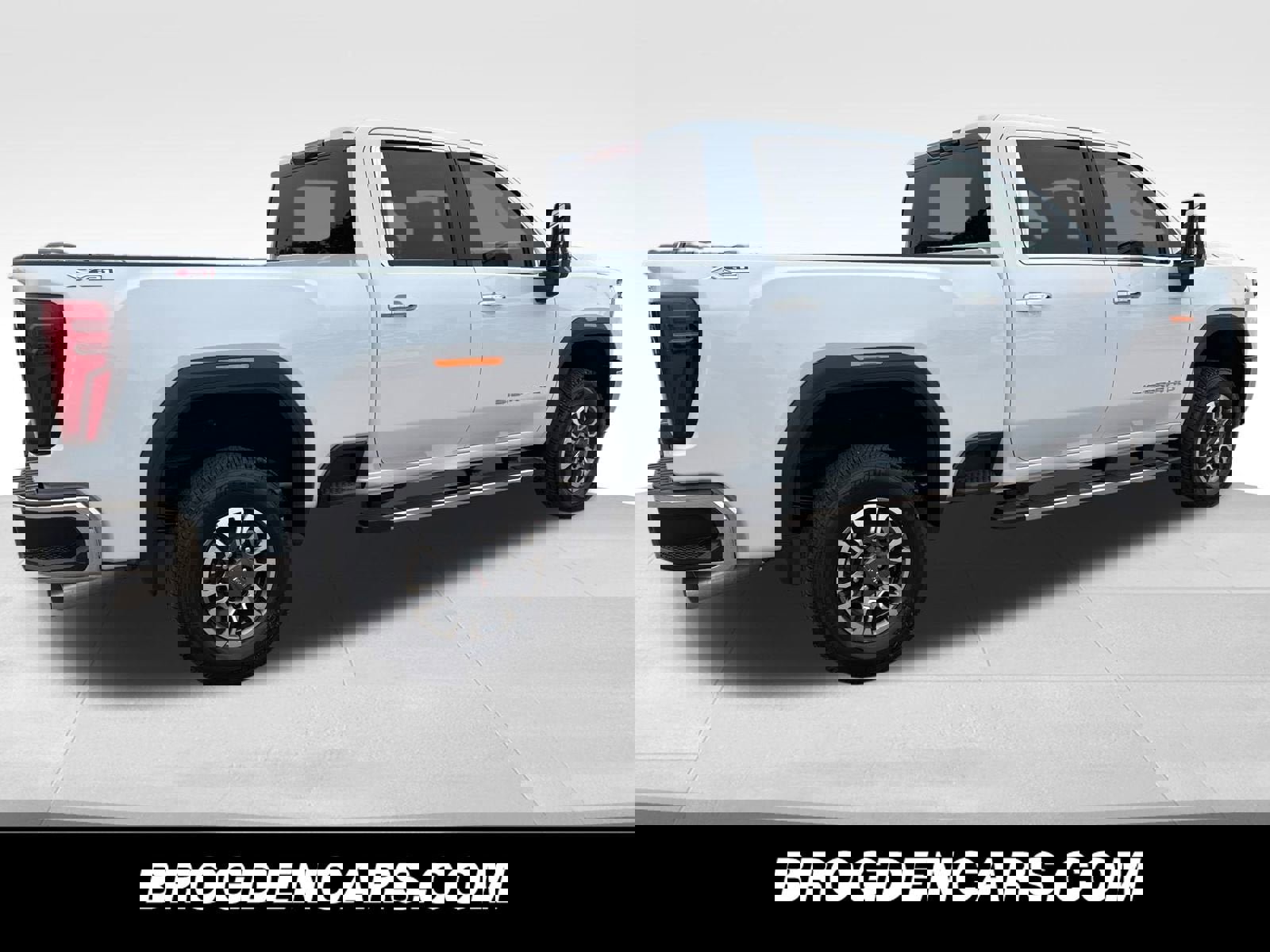 New 2026 GMC Sierra 2500 SLT w/ SLT Convenience Package image 4