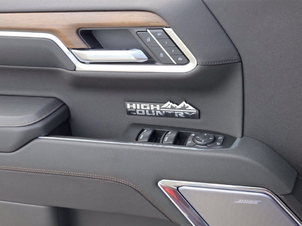 New 2026 Chevrolet Silverado 1500 High Country w/ Technology Package AWD/4WD image 28