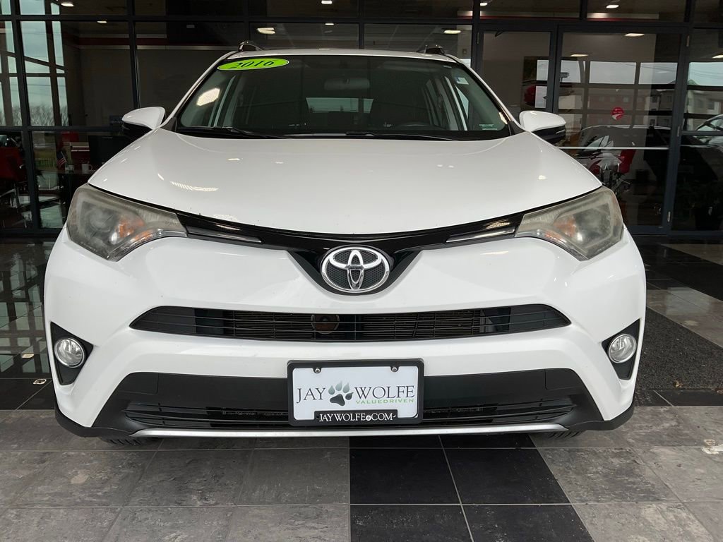 Used 2016 Toyota RAV4 XLE image 2