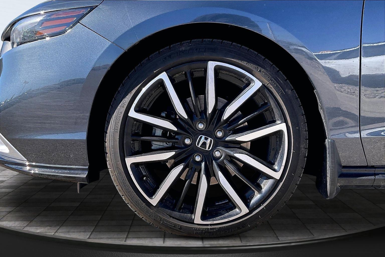 Used 2024 Honda Accord Touring image 8