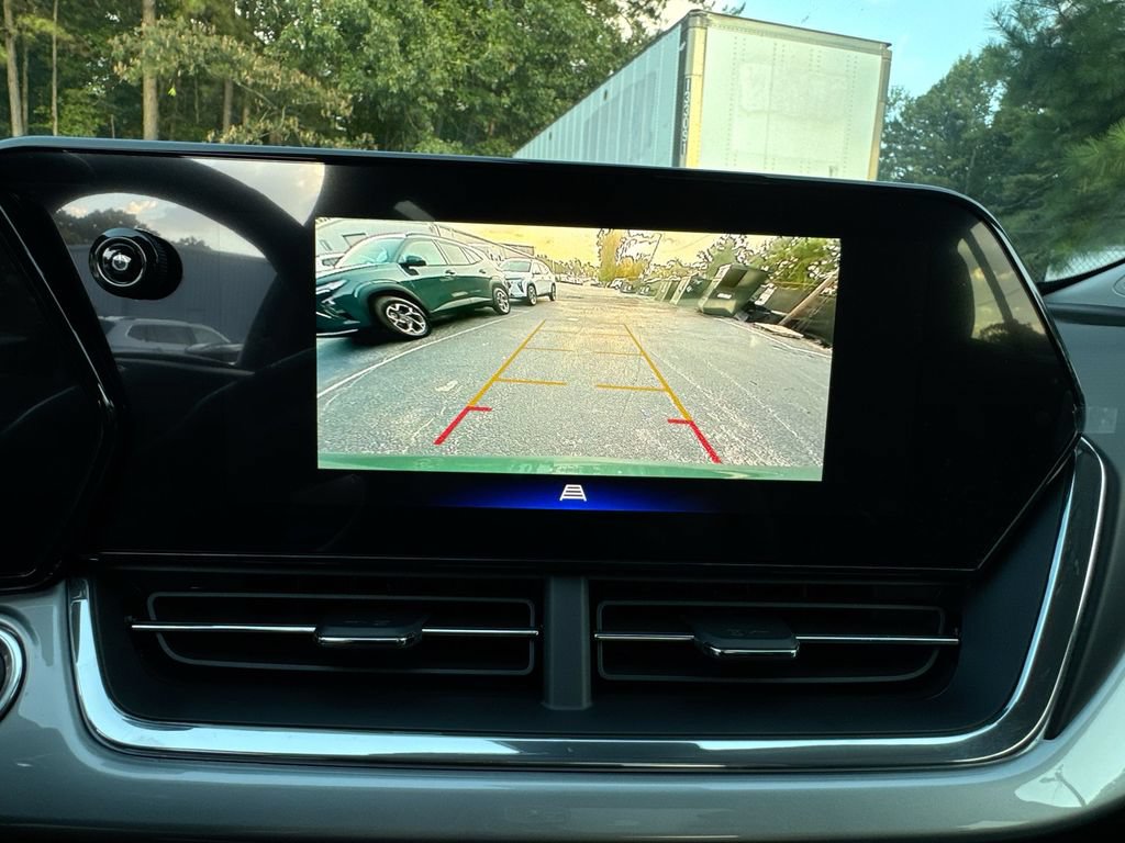 New 2026 Chevrolet Trax LT w/ LT Convenience Package FWD image 28
