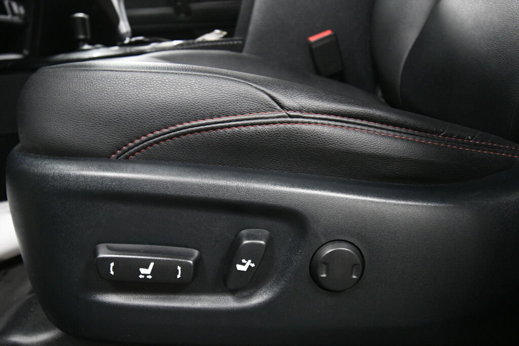 Certified 2022 Toyota 4Runner TRD Pro AWD/4WD image 10
