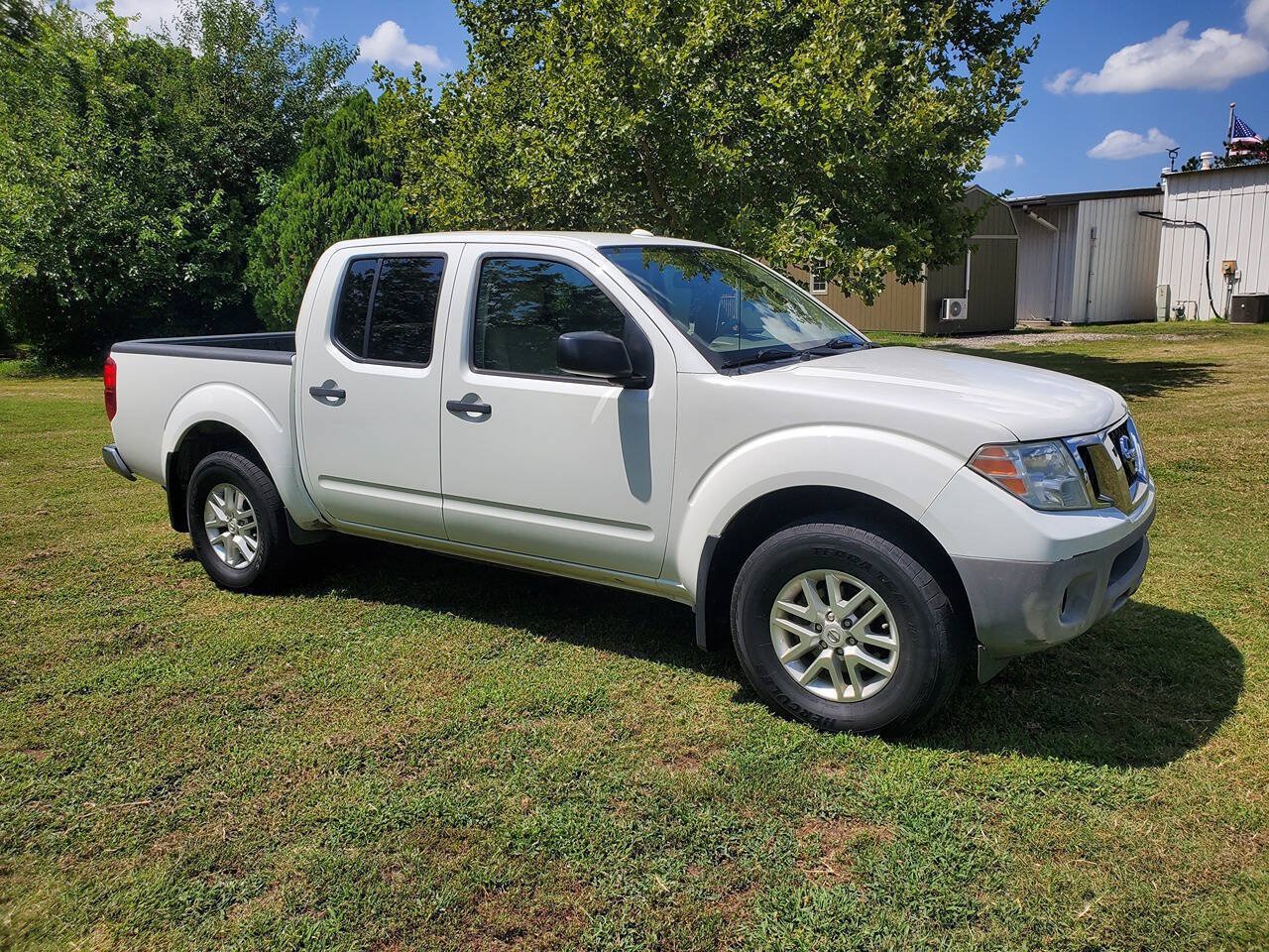 Used 2016 Nissan Frontier SV AWD/4WD image 4