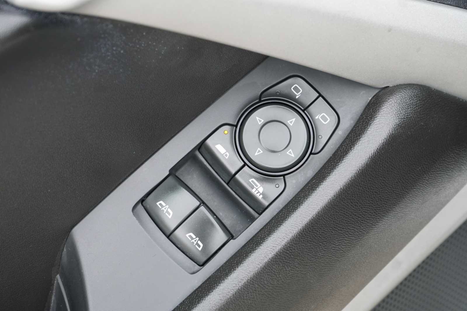 Used 2023 Chevrolet Camaro LT RWD image 17