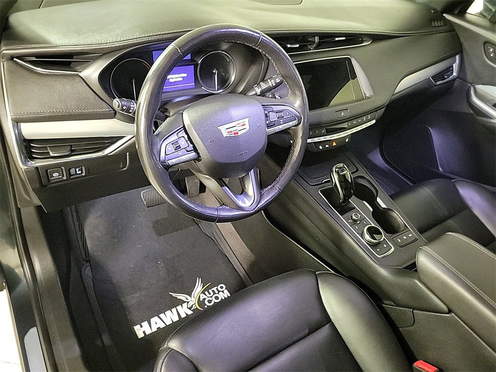 Certified 2020 Cadillac XT4 Premium Luxury w/ Cold Weather Package image 10