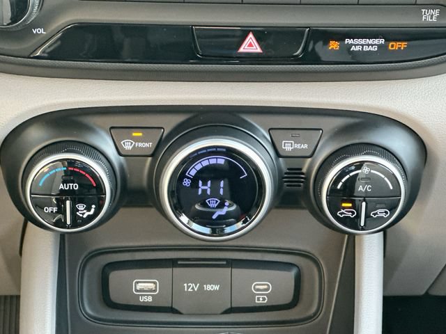 New 2025 Hyundai Venue SEL FWD image 19