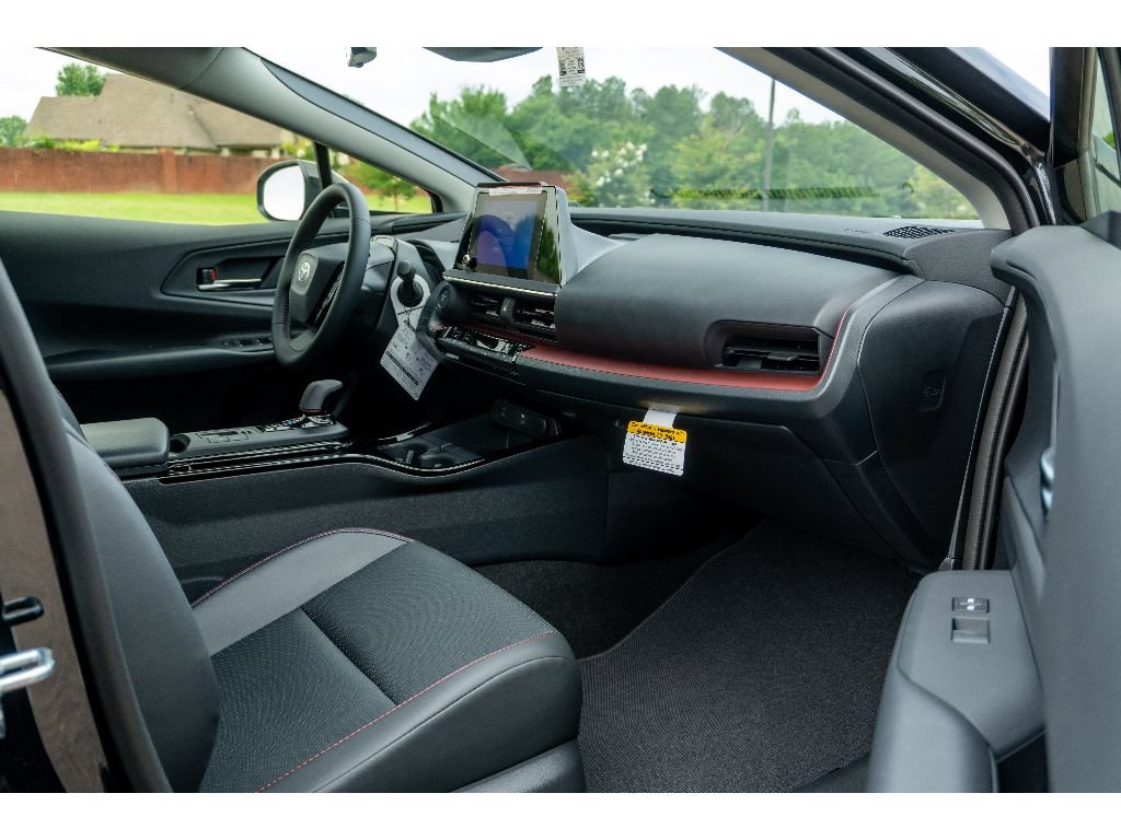 New 2026 Toyota Prius Plug-In Hybrid FWD image 18