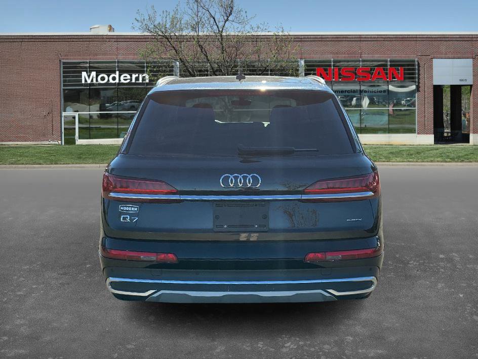 Used 2024 Audi Q7 2.0T Premium Plus image 3
