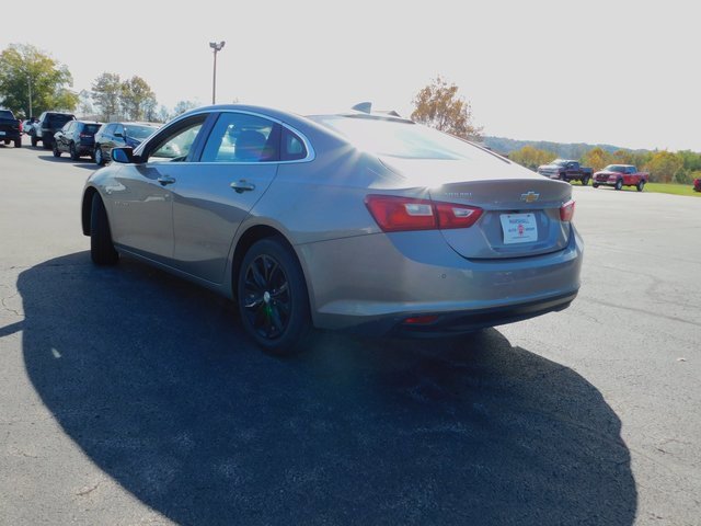 Used 2025 Chevrolet Malibu LT image 9