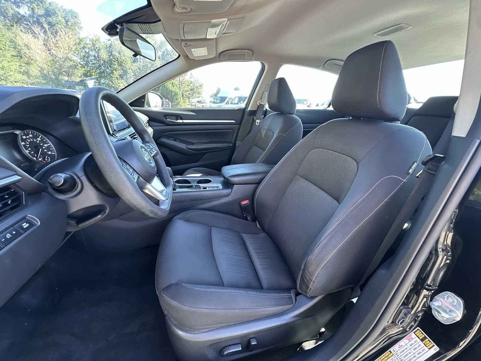 Used 2022 Nissan Altima 2.5 SV image 13