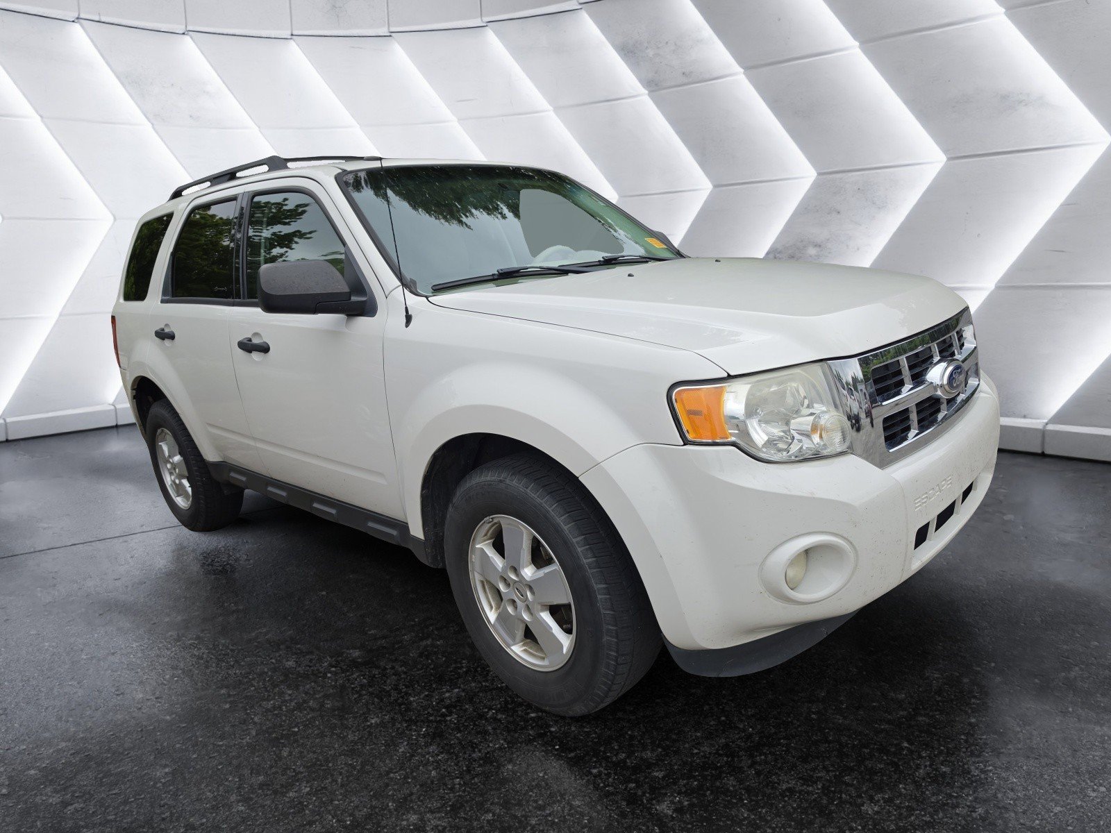 Used 2012 Ford Escape XLT FWD image 1