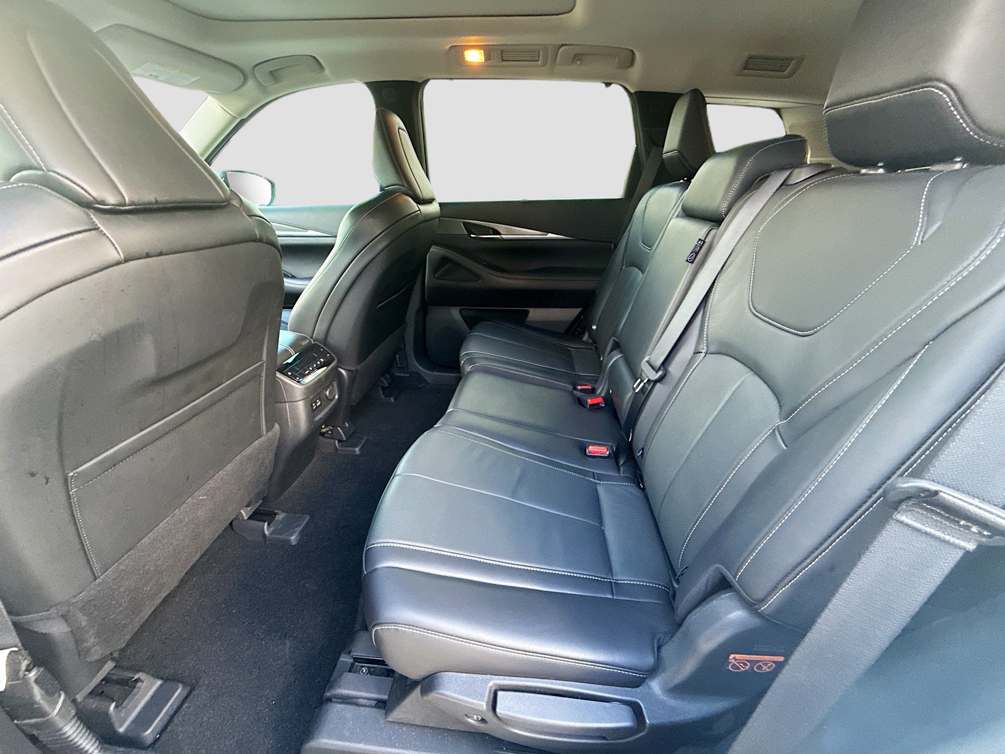 Used 2023 INFINITI QX60 Luxe w/ Cargo Package image 25