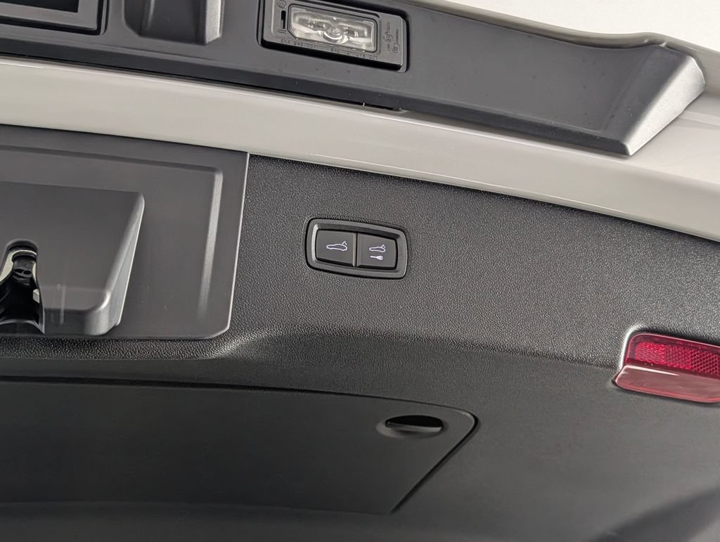 New 2026 Porsche Cayenne S AWD/4WD image 18