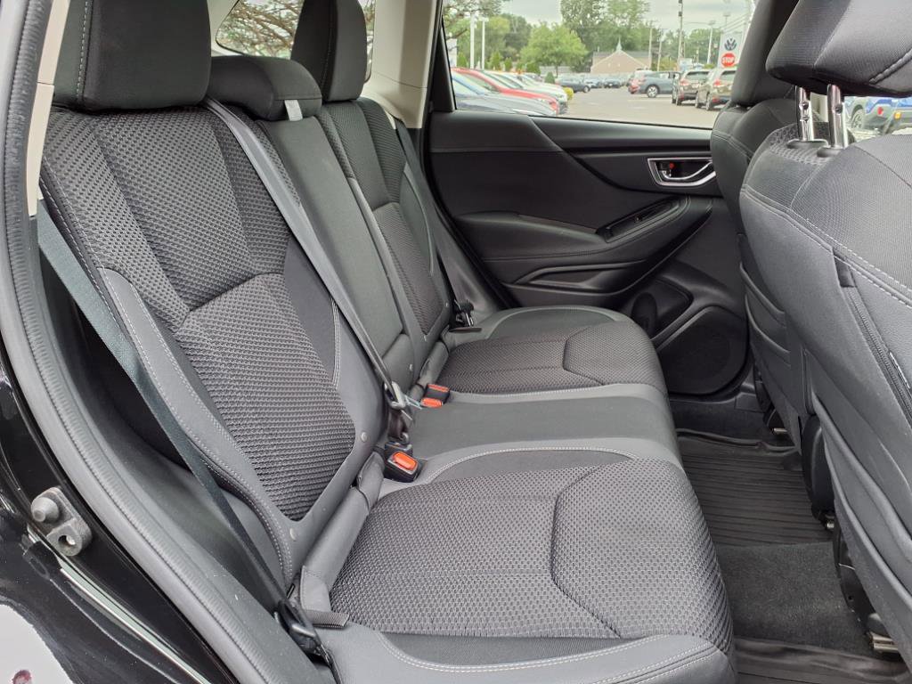 Used 2024 Subaru Forester Premium image 9