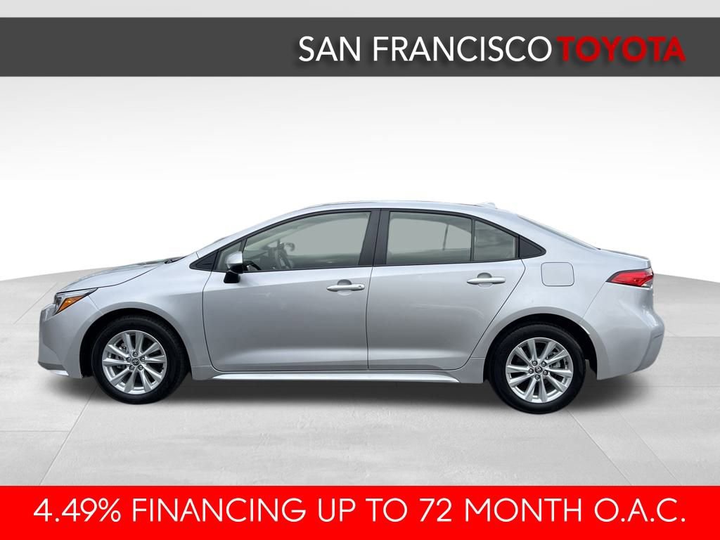 Used 2023 Toyota Corolla LE image 2