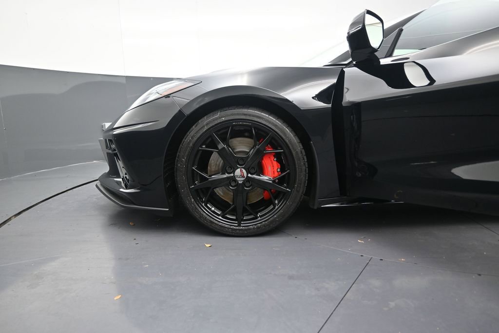 Used 2021 Chevrolet Corvette Stingray Premium Conv w/ Z51 Performance Package RWD image 13