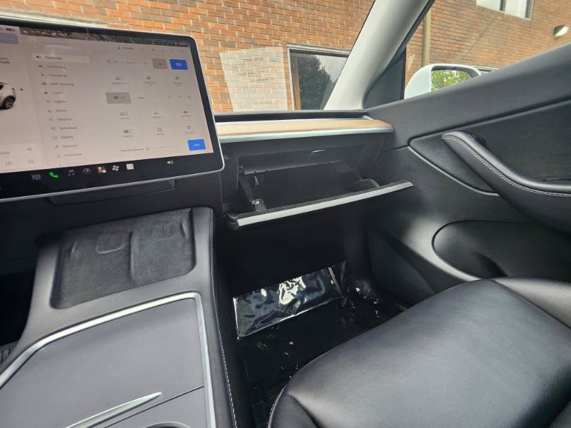 Used 2021 Tesla Model Y Long Range AWD/4WD image 54