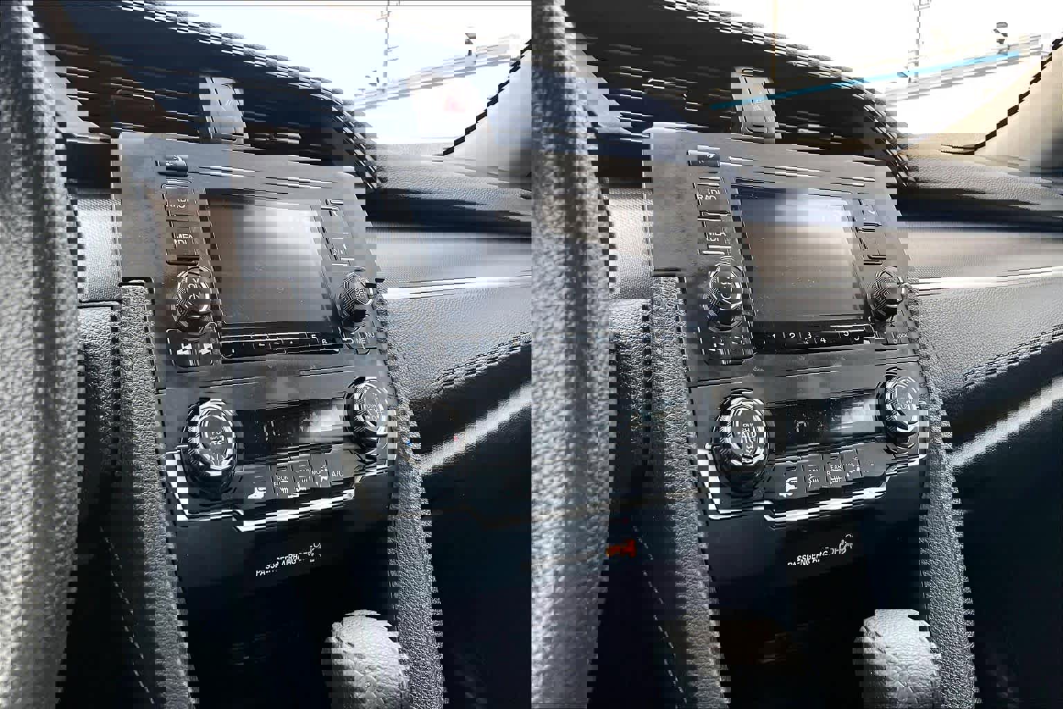 Used 2019 Honda Civic LX image 30