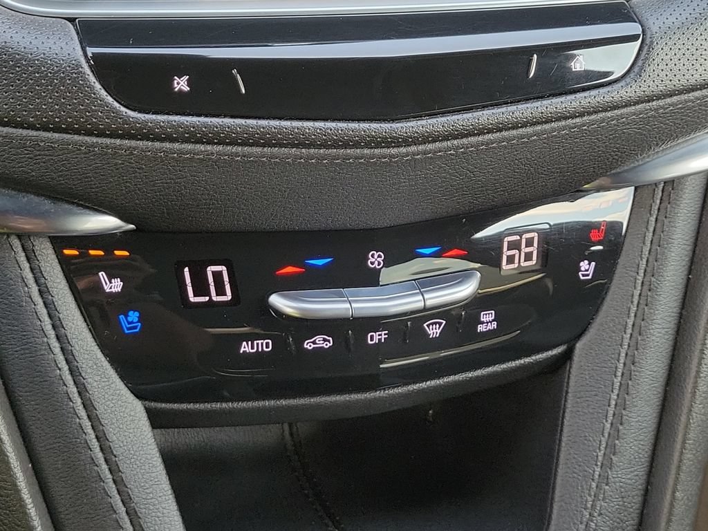 Used 2023 Cadillac XT5 Premium Luxury AWD/4WD image 18
