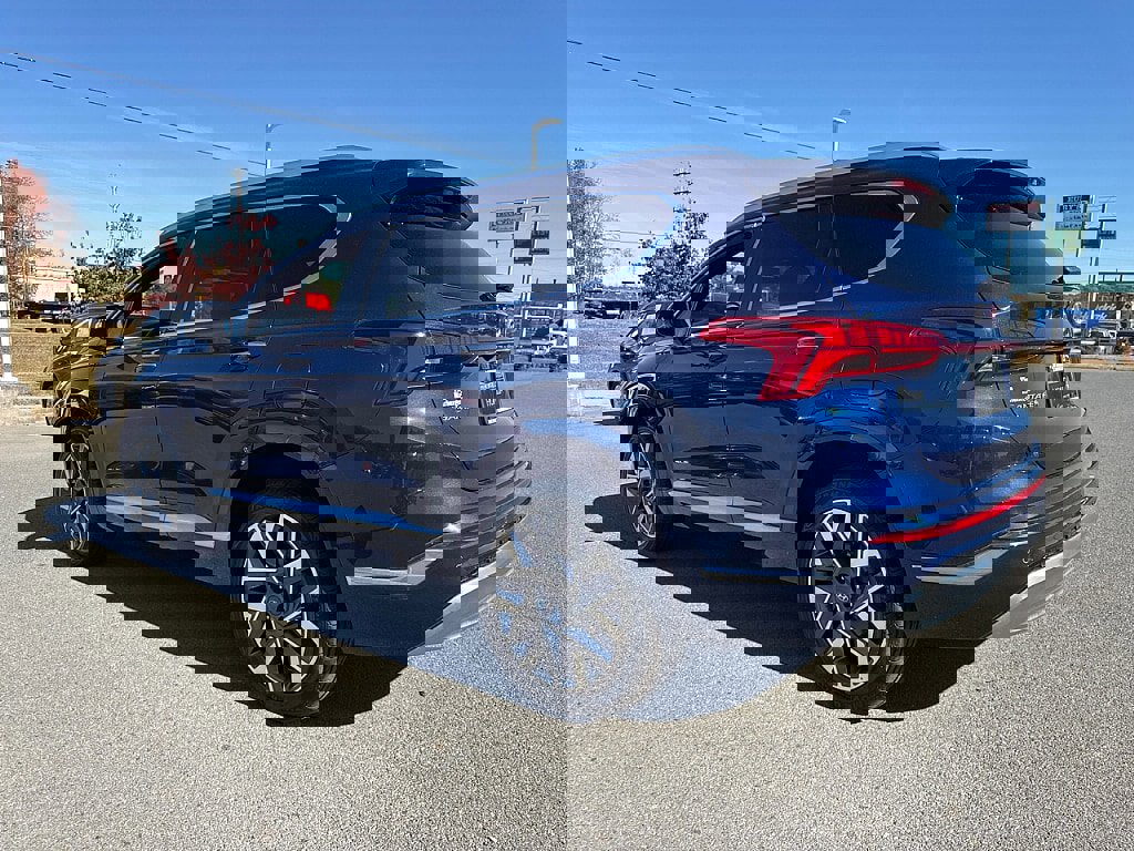 Used 2021 Hyundai Santa Fe Calligraphy w/ Cargo Package image 5