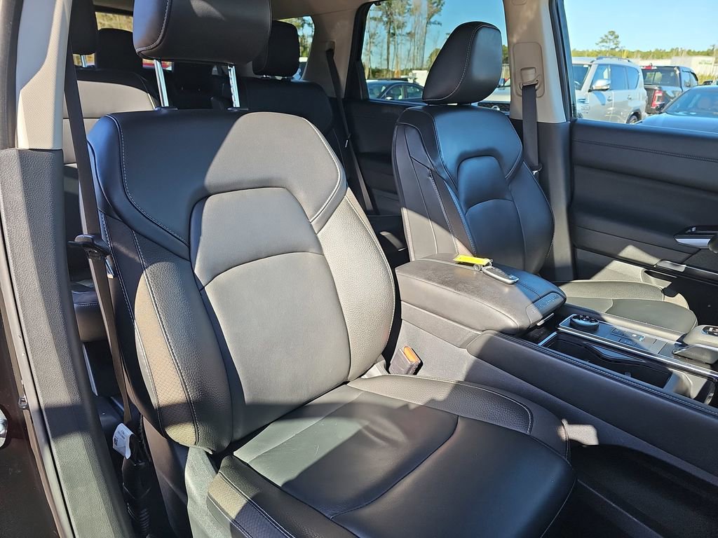 Used 2023 Nissan Pathfinder SL w/ SL Premium Package image 12