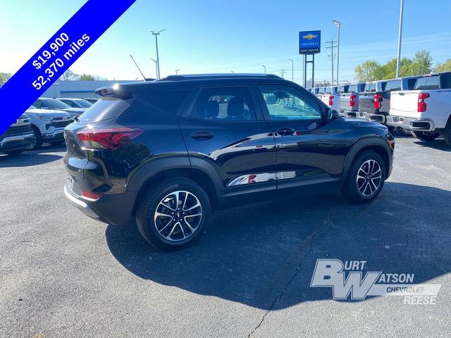 Used 2024 Chevrolet TrailBlazer LT w/ LT Cold Weather Package FWD image 11