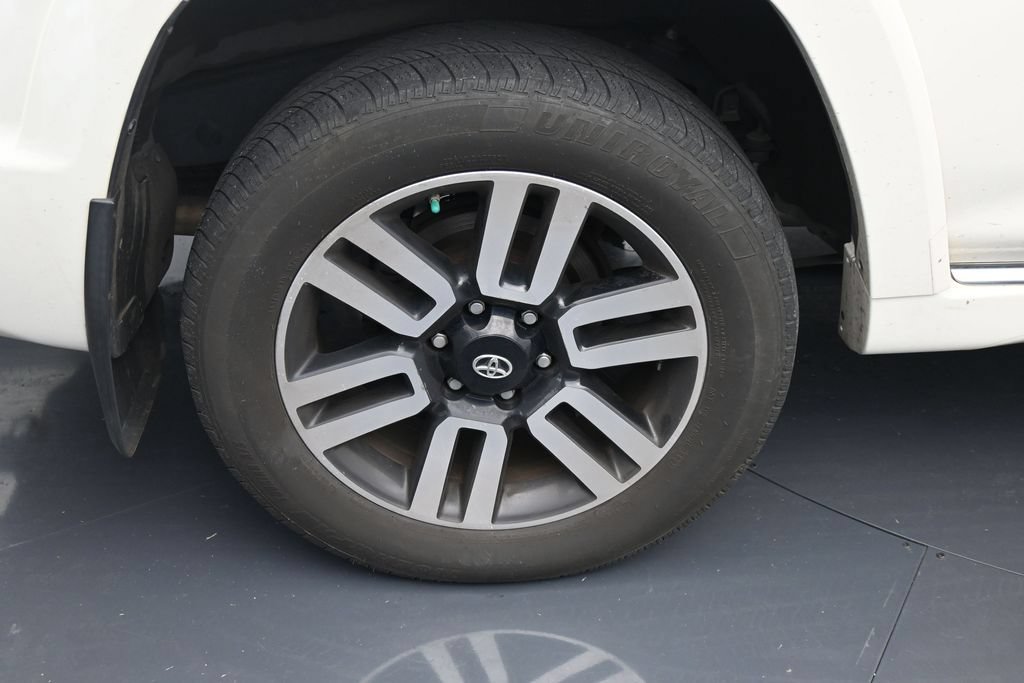 Used 2019 Toyota 4Runner Limited AWD/4WD image 10