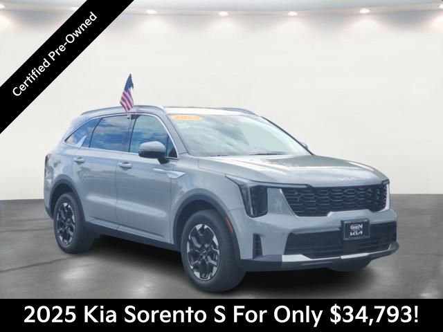 Used 2025 Kia Sorento S