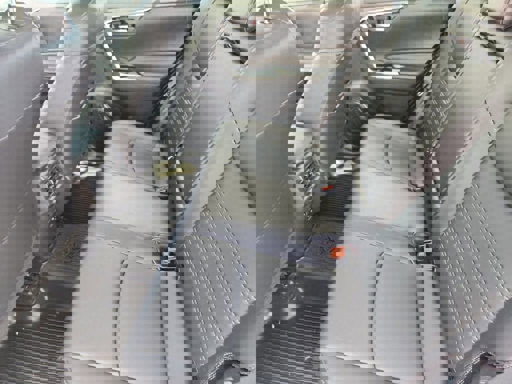 Used 2022 Toyota RAV4 XLE Premium image 13