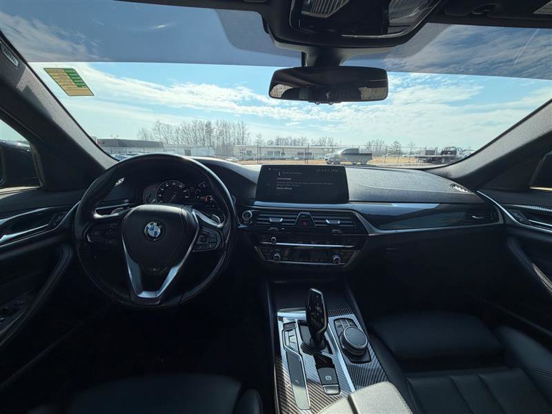 Used 2018 BMW 530i xDrive image 19