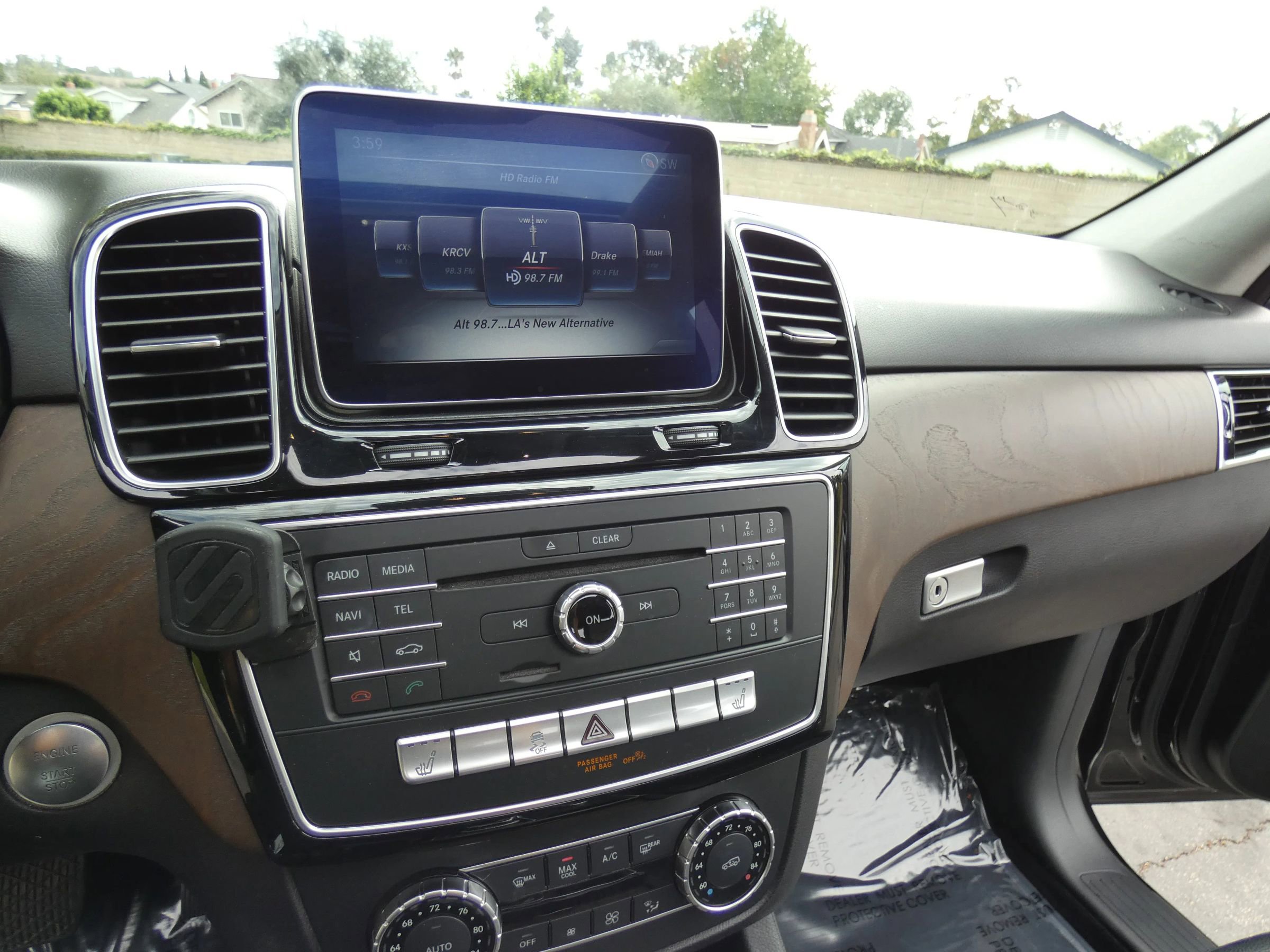 Used 2016 Mercedes-Benz GLE 350 w/ Premium Package image 61