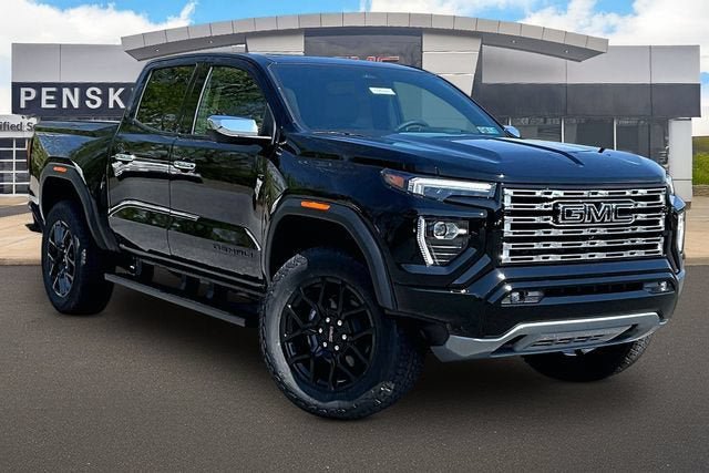 New 2026 GMC Canyon Denali w/ LPO, Denali Black Edition AWD/4WD image 2