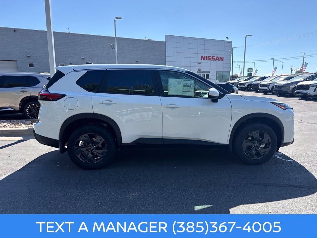 New 2026 Nissan Rogue SV AWD/4WD image 2