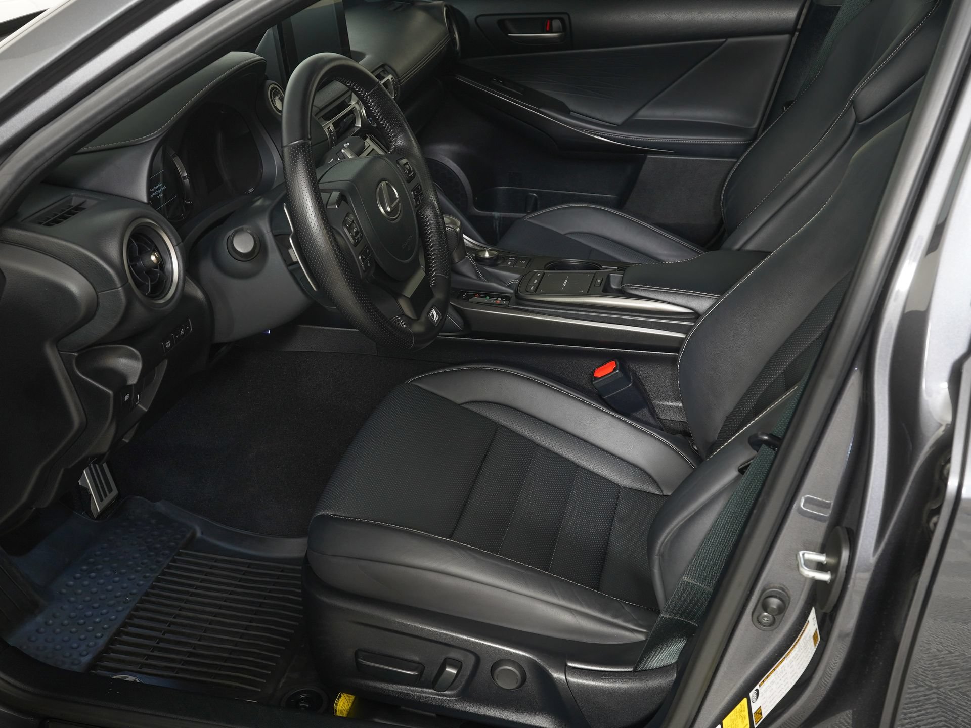 Used 2022 Lexus IS 350 F Sport AWD/4WD image 12