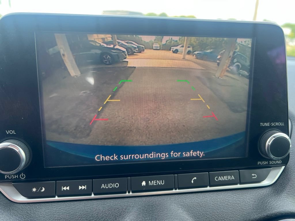 Used 2020 Nissan Sentra SV FWD image 41