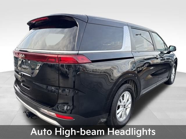 Used 2023 Kia Carnival LX image 10