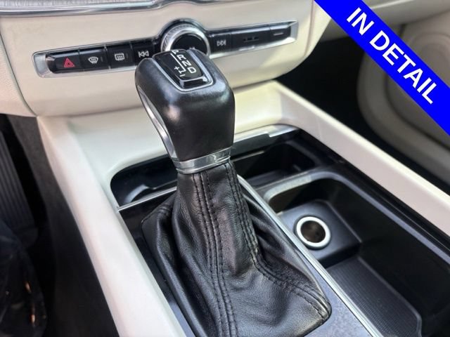 Used 2019 Volvo XC60 T5 Inscription w/ Protection Package AWD/4WD image 28