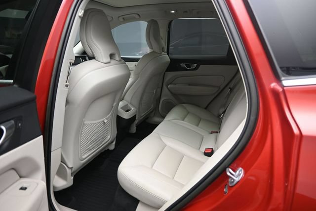 Used 2023 Volvo XC60 B5 Core w/ Climate Package FWD image 22