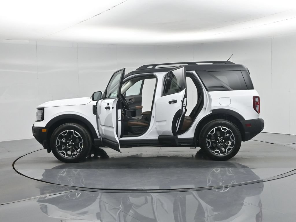 New 2026 Ford Bronco Sport Outer Banks AWD/4WD image 4
