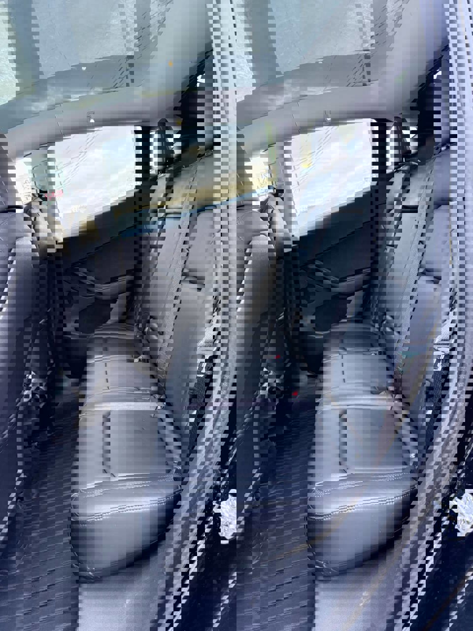 Used 2021 Tesla Model Y Long Range image 18